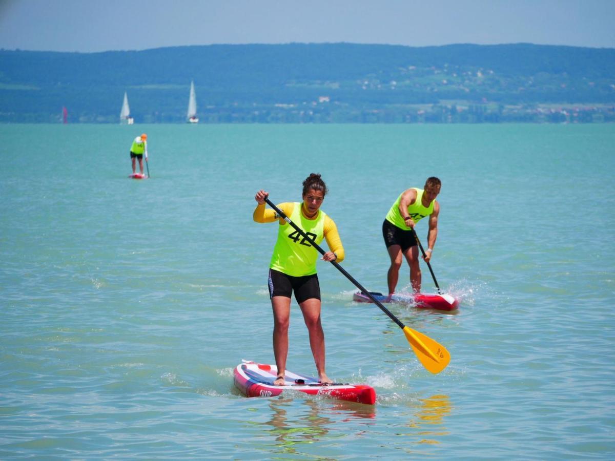 Apartment In Balatonlelle 40765 Екстериор снимка