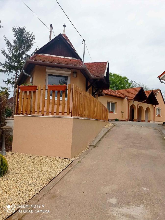 Apartment In Balatonlelle 40765 Екстериор снимка