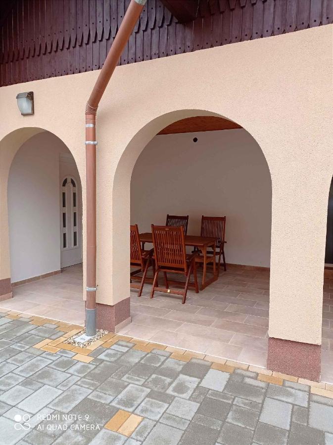 Apartment In Balatonlelle 40765 Екстериор снимка