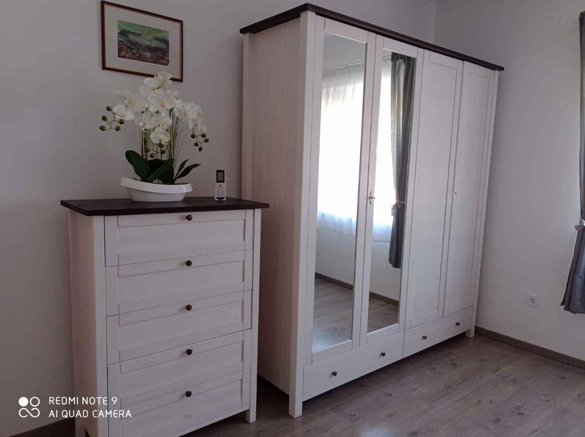 Apartment In Balatonlelle 40765 Екстериор снимка
